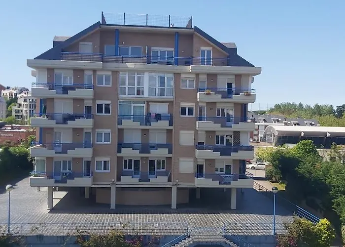 Valdenoja-Sardinero Apartment Suite Beach